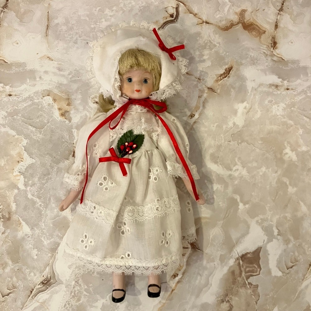 Baxter & Smythe Vintage Porcelain Christmas Doll White Lace Dress 8in